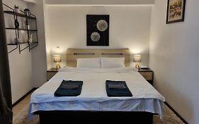 Central & Comfy, Peaceful Apt In Iasi