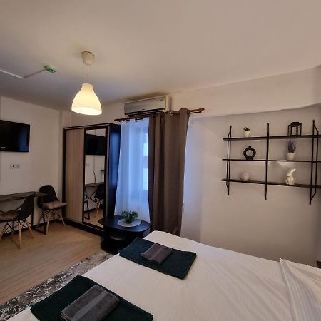 Central & Comfy, Peaceful Apt In Iasi Exterior foto