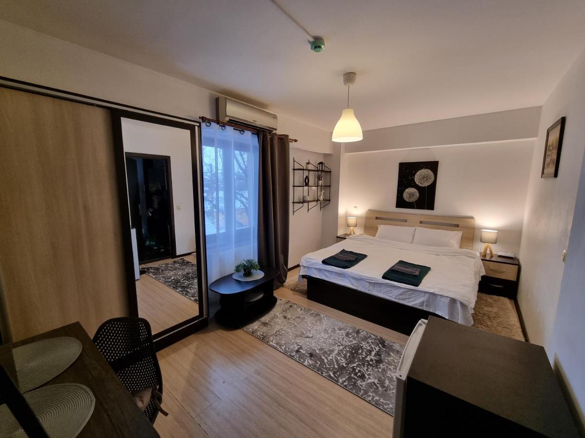 Central & Comfy, Peaceful Apt In Iasi Exterior foto